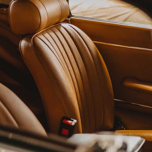 brown leather car seat